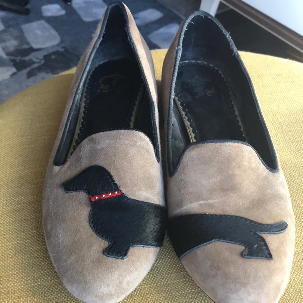 C. Wonder Tory Burch Loafers dog Dachshund sz 8.5